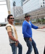 Ajay Devgan, Sanjay Dutt in Rascals Movie Stills (19).jpg